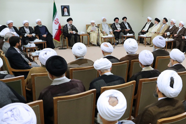 最高指導者、「敵はイランに対してプロパガンダ戦争を展開している」
