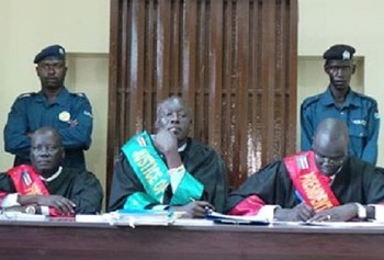 محكمة في "جنوب السودان" تدين عشرة جنود باغتصاب عمال إغاثة وقتل صحافي
