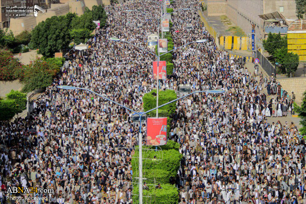 Yemeni people protest weakening ofcurrency by Saudi coalition’s blockade / Video & Pics