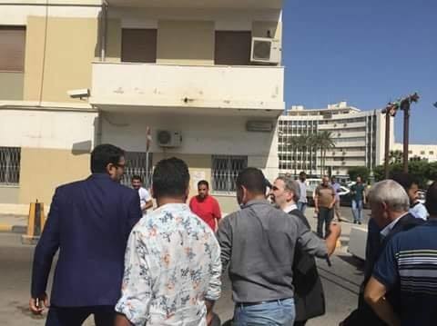 داعش التكفيري يقتحم المؤسسة الليبية للنفط ويقتل عددا من موظفيها