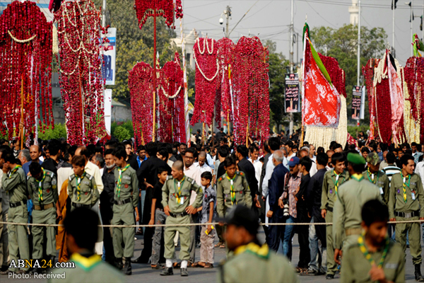 7,000 Pakistani policemen performing security duty during Muharram
