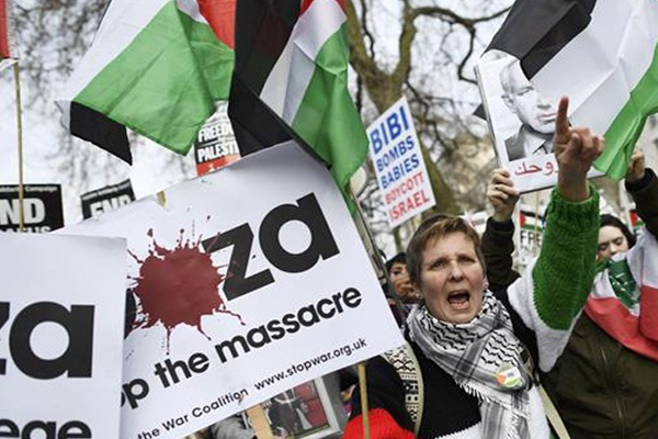 イギリスで、イスラエルへの武器売却に抗議する集会