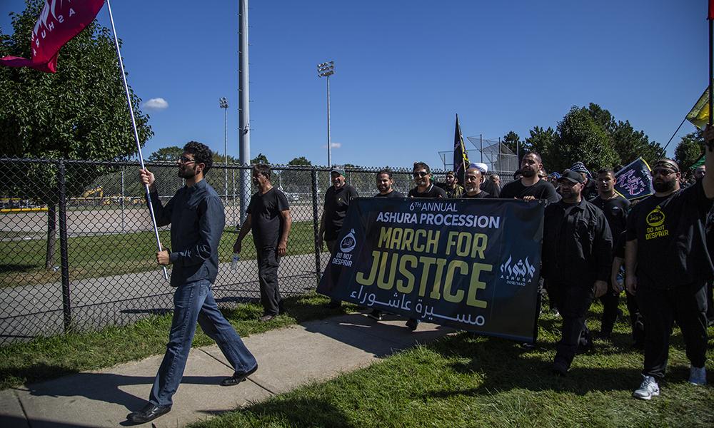 تقرير مصور/ مسيرةٌ عاشورائيّة حاشدة تجوب شوارع ديربورن بولاية ميشيغان الأمريكيّة