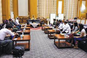 ကခ်င္မ်ဳိးႏြယ္အမည္သတ္မွတ္ခ်က္ မွားယြင္းမႈႏွင့္ မ်ဳိးႏြယ္အေရအတြက္ ကြဲလြဲမႈ ျပန္လည္ျပင္ဆင္ႏိုင္ေရး သမၼတႏွင့္ အတုိင္ပင္ခံထံတင္ျပ