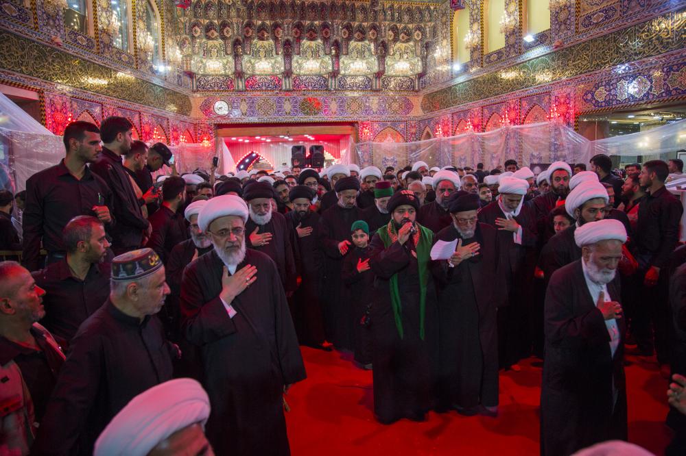 تقرير مصور/ انطلاقُ موكب عزاء طلبة العلوم الدينيّة في كربلاء لإحياء مراسيم عاشوراء 