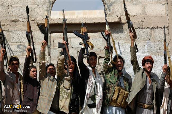 Yemeni forces target Saudi-led convoy in Hudaydah, kill dozens