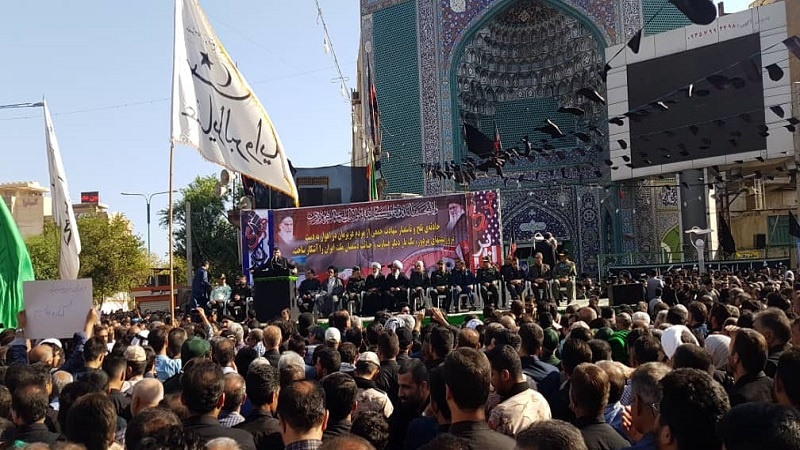 Procissão fúnebre dos mártires de Ahvaz