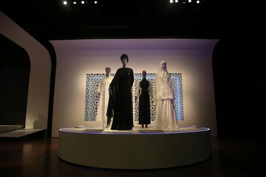 S’ouvre dans l’exposition de San Francisco sur la mode des femmes musulmanes 