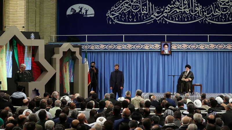  دفاع مقدس کی فلمیں تسلط پسند طاقتوں کی ماہیت کو آشکارا کرتی ہیں: رہبر انقلاب اسلامی