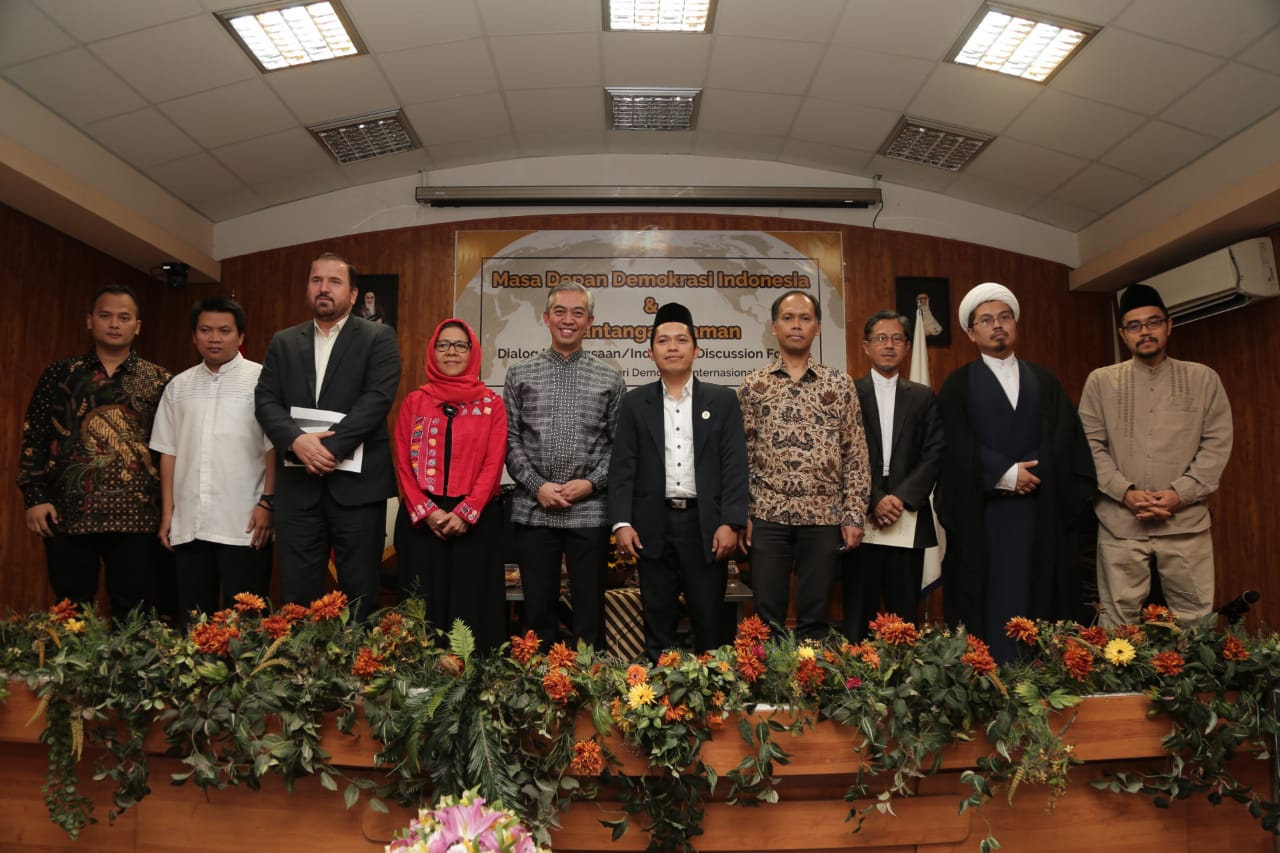 Peringati Hari Demokrasi Internasional, Pelajar Indonesia di Iran Gelar Dialog Kebangsaan 