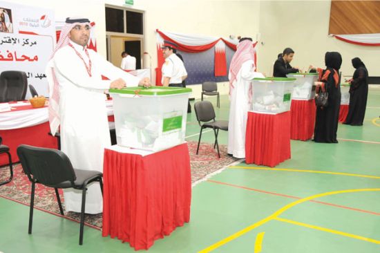 النظام يروج لأنتخاباته والمعارضة البحرينية تدعو لتصفير صناديق الاقتراع