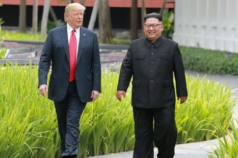 Trump: Kim ile birbirimize aşık olduk