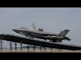 امریکہ کا جدید ترین جنگی طیارہ F-35B گر کر تباہ ہو گیا 