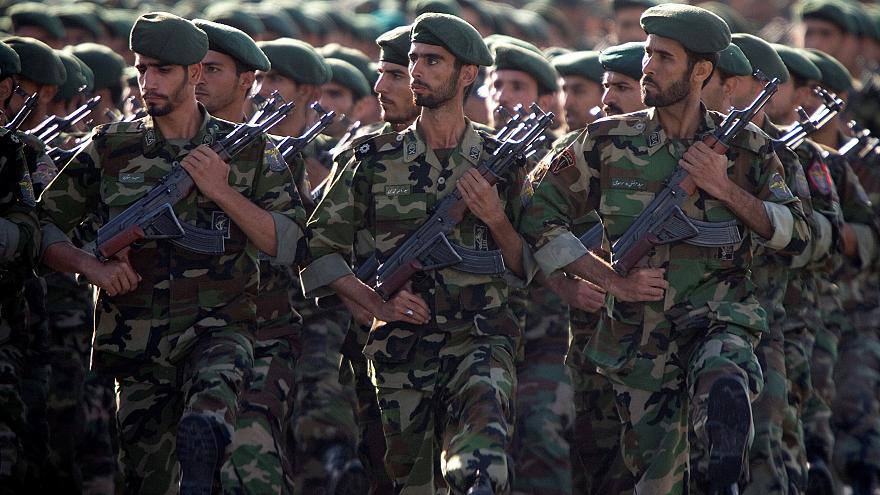 الحرس الثوري يعرض طائرات الدرون التي قصفت مقرات الارهابيين +(صور)