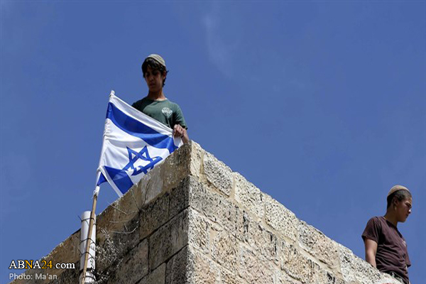 Israeli settlers set Palestinian house on fire in Al-Khalil