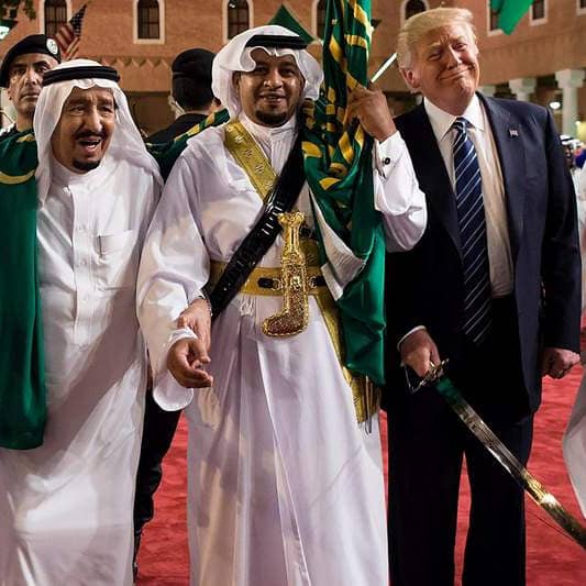 Trump dice que el rey saudí no duraría 'dos ​​semanas' sin el apoyo de Estados Unidos 