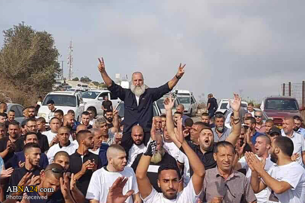 Israel releases Palestinian political prisoner after 30 years / Video & Pics