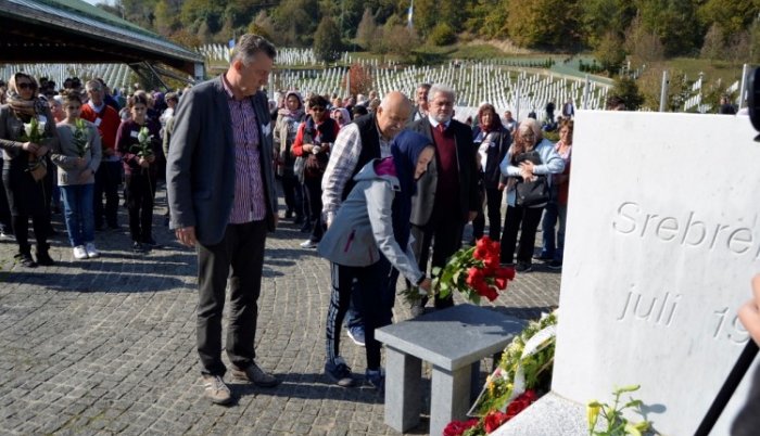 Iz Zagreba 340 mladih posjetilo Memorijalni centar Potočari