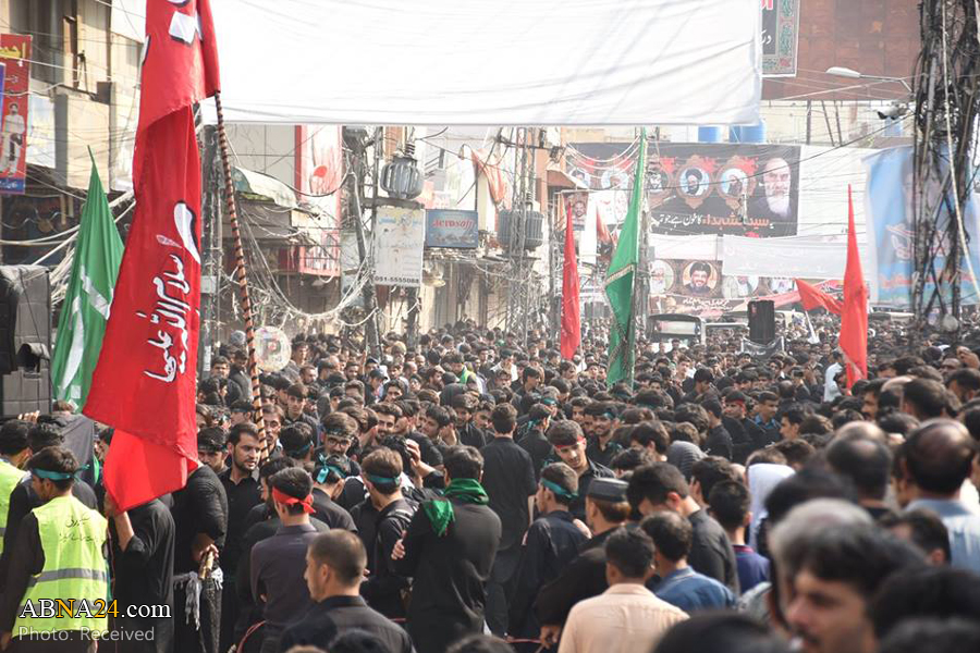 Photos: Ashura mourning procession in Rawalpindi, Pakistan