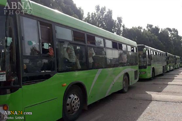 Hundreds of Syrian displaced return from Lebanon to their villages