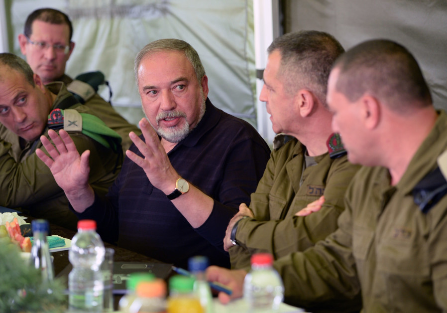 Ушаг гаили Либерман: “Атәшкәси гәбул етдирмәк үчүн Гәззаја һүҹум етмәлијик”