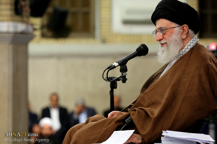 الإمام الخامنئي: ارتفاع 19 ضعفاً للانتاج العلمي ثمرة الثورة الإسلامية مقارنة لفترة حكم البهلوي