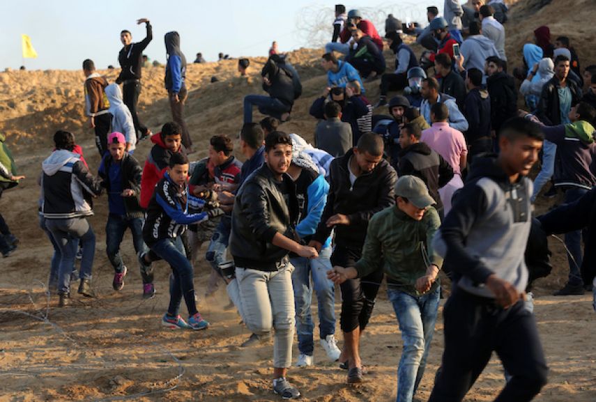  فيديو/ استهداف الأحتلال الأسرائيلي لفلسطينيين في غزة 