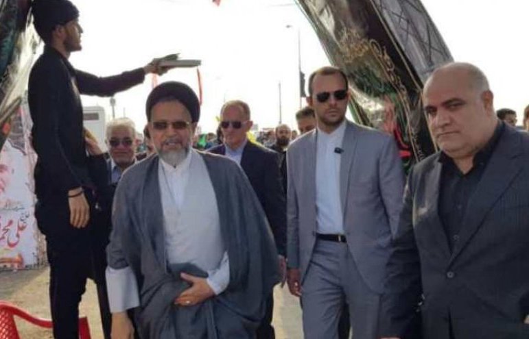 وزير الامن الايراني يواكب "زوار الاربعين" في معبر شلمجة 