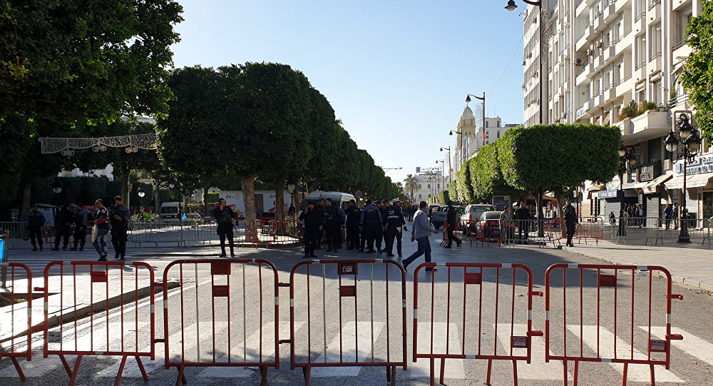 تسعة جرحى في تفجير فتاة لنفسها بسيارة للشرطة 