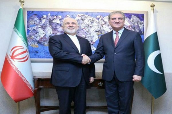 پاکستانی وزیر خارجہ سے ایرانی وزیر خارجہ کی ملاقات