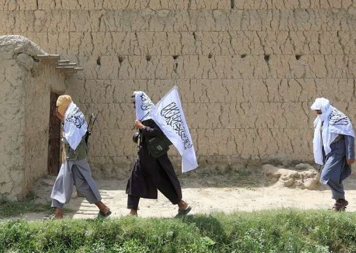 طالبان تعين 5 معتقلين سابقين في غوانتانامو بمكتبها في قطر