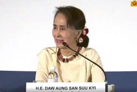 အာဆီယံ စီးပြားေရးနဲ႕ ရင္းႏွီးျမဳပ္ႏွံမႈ ထိပ္သီးေဆြးေႏြးပြဲ ေဒၚေအာင္ဆန္းစုၾကည္ ပါဝင္ေဆြးေႏြးမယ္