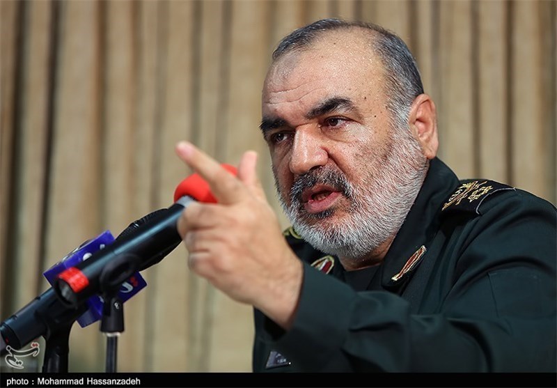 Ҝенерал-мајор Һүсејн Сәлами: “Дүшмәнин бүтүн мараглары атәш һәдәфимиздәдир”