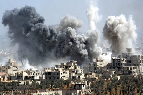 シリアで、アメリカ主導有志連合軍の新たな爆撃により、シリア市民26人が死亡