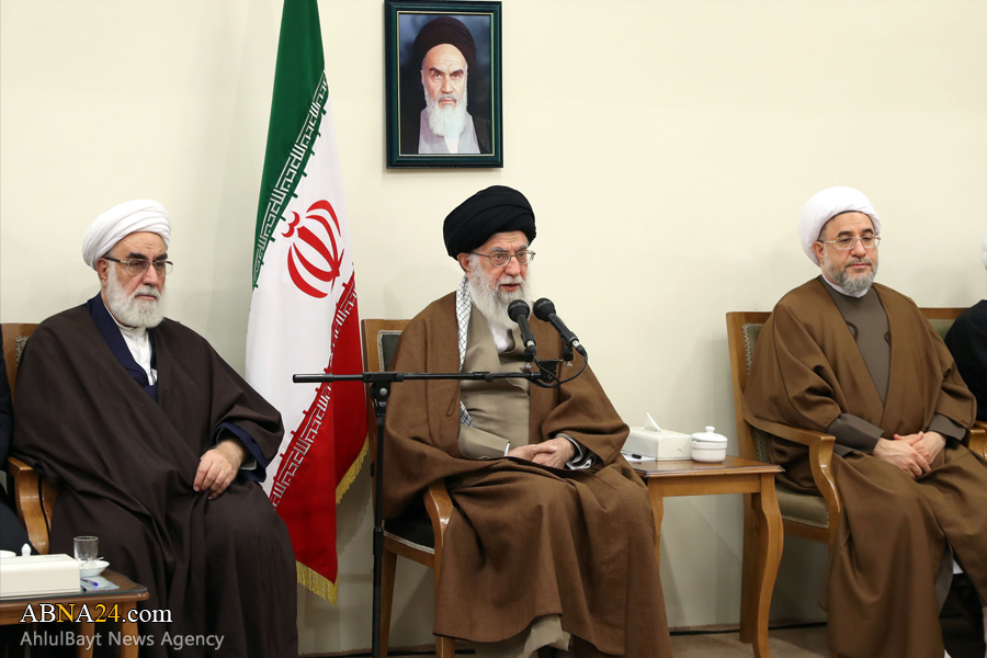 Imam Khamenei: Martyrs address people after their martyrdom