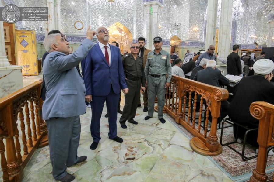 السفير السوداني في العراق والوفد المرافق له يتشرفون بزيارة العتبة العلوية المقدسة+(صور)