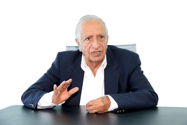 وزير بحريني سابق يحذر من مؤامرة عربية إسرائيلية مشتركة ضد فلسطين