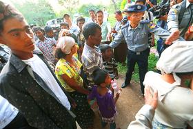 ေက်ာက္တန္းသုိ႔ ေရာက္လာေသာ ဘဂၤါလီ ၁၀၆ ဦးကုိ အေရးမယူဘဲ ၎တို႔ေနထုိင္ရာသုိ႔ ျပန္ပုိ႔မည္ဟုဆုိ