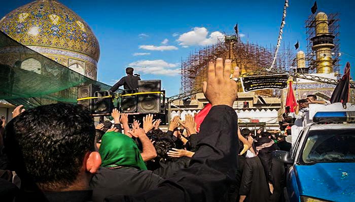 حشود المؤمنين يُحييون ذكرى إستشهاد الإمام العسكري (ع) في سامراء