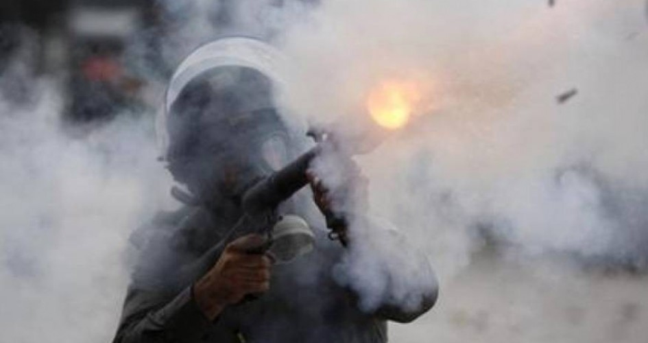 إصابة عشرات طلاب في اطلاق غاز مسيل للدموع للاحتلال الاسرائيلي