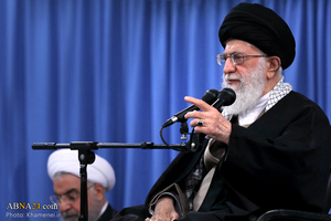イラン最高指導者が、イスラム団結国際会議の招待客や体制責任者と会談（写真）