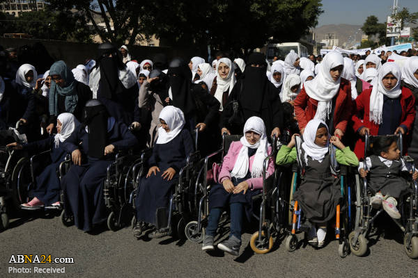 تقرير مصور/ اعتصام معاقين ومصابين أمام مقر الأمم المتحدة في صنعاء