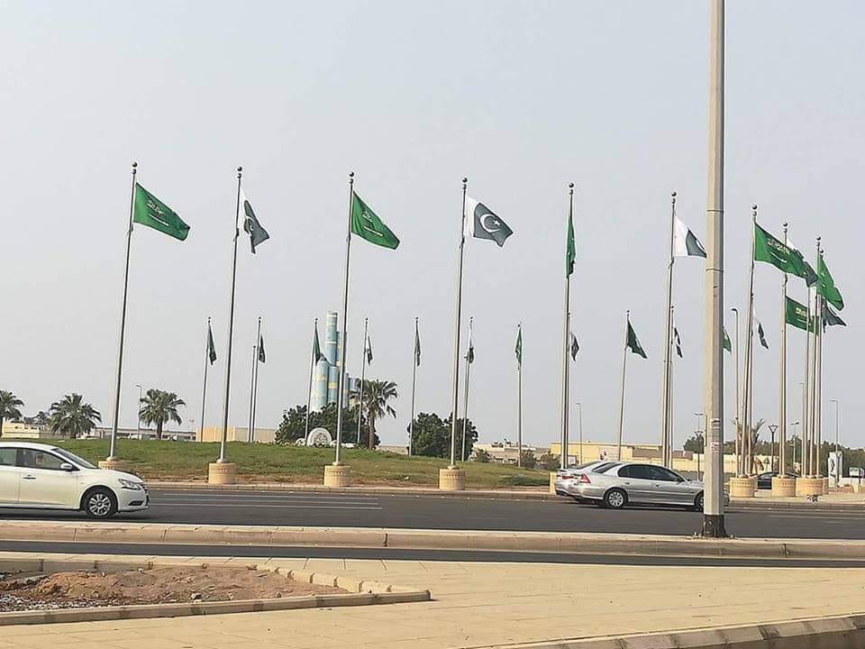 سعودی سفیر کی پاکستانی بحریہ کے سربراہ سے ملاقات