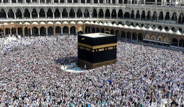ايران والسعودية توقعان مذكرة تفاهم بشأن موسم الحج القادم