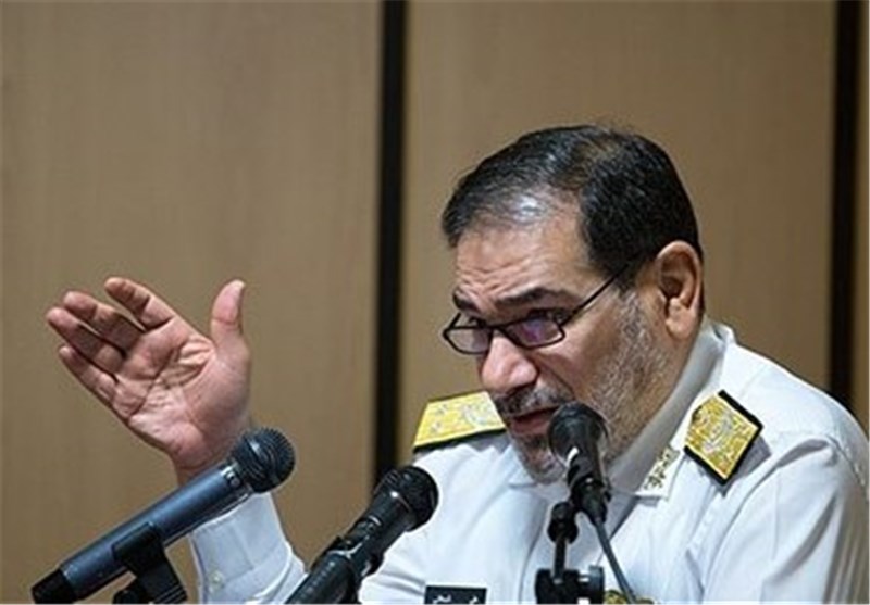 شمخاني: سنمرغ انف ترامب بالتراب