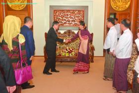 ရခိုင္ျပည္နယ္အေရး အာဆီယံႏွင့္ ပူးေပါင္းေဆာင္ရြက္ရန္ သေဘာတူညီခ်က္္ လက္မွတ္ေရးထုိးေရး ျမန္မာအစိုးရညႇိႏႈိင္းေန