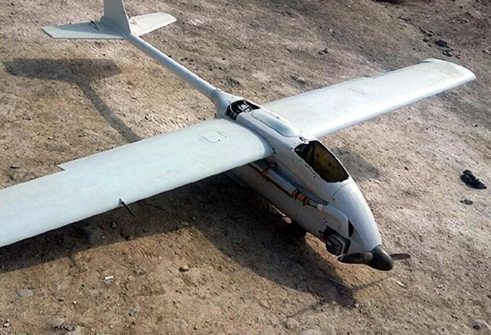 الدفاعات الجوية تسقط طائرة مقاتلة بدون طيار للعدوان في صعدة