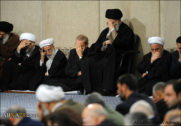 قائد الثورة الإسلامیة یقیم مراسم تأبینیة على روح الفقید "آیة الله هاشمي شاهرودي"