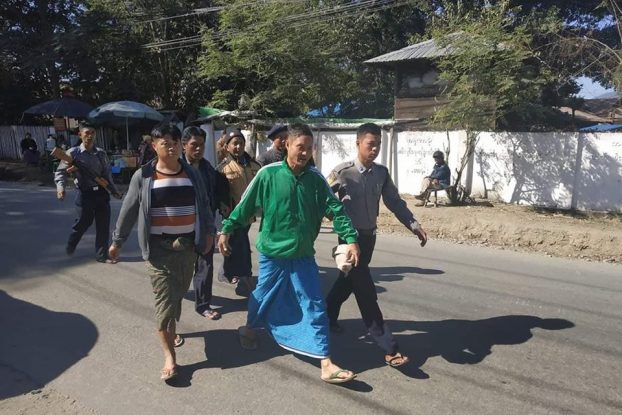 ပုဒ္မ ၁၇/၁ ျဖင့္ တရားစြဲဆုိခံထားရသည့္ ABSDF တပ္ဖြဲ႔ဝင္ ၃ ဦးကုိ ႐ုံးထုတ္