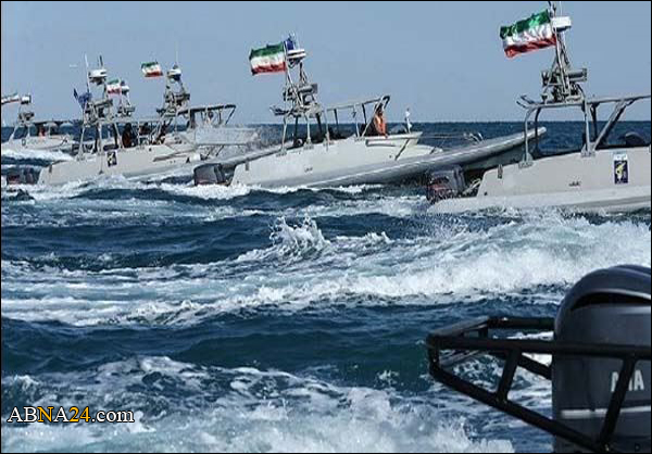 ايران تزود زوارقها السريعة بصواريخ حديثة